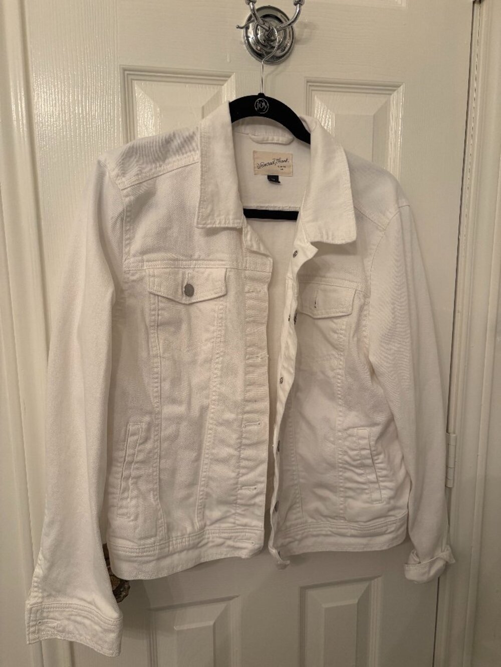 White Denim Jacket~ Universal Threads